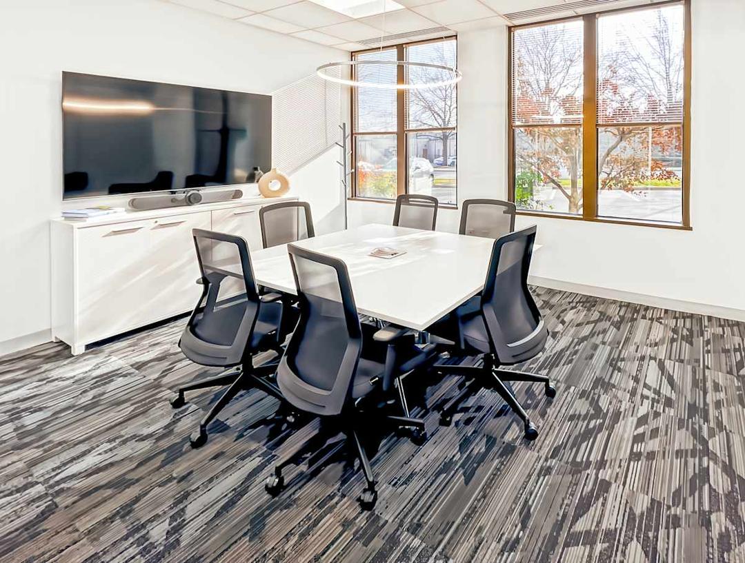 50 Catoctin Cir NE office space - View 3 in Leesburg - TwentyFourHourAccess, meeting_rooms, parking