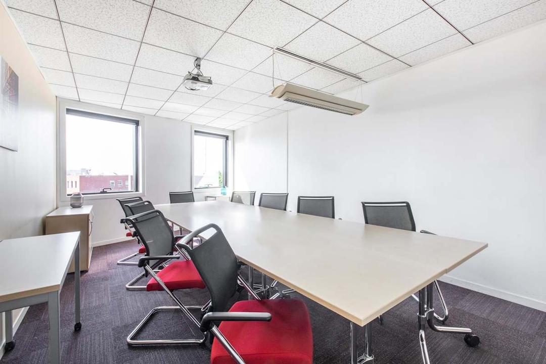8 Esplanade Compans office space - View 3 in Toulouse - TwentyFourHourAccess, meeting_rooms, parking