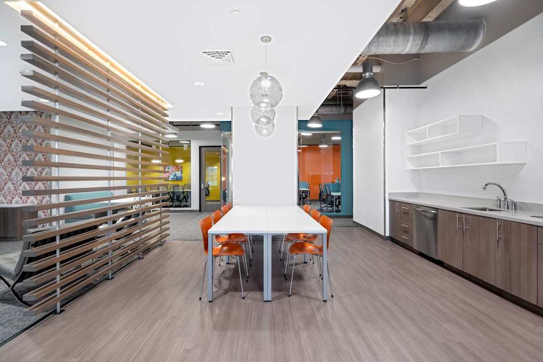 Monroe Business Center office space - View 6 in Burbank - TwentyFourHourAccess, meeting_rooms, parking