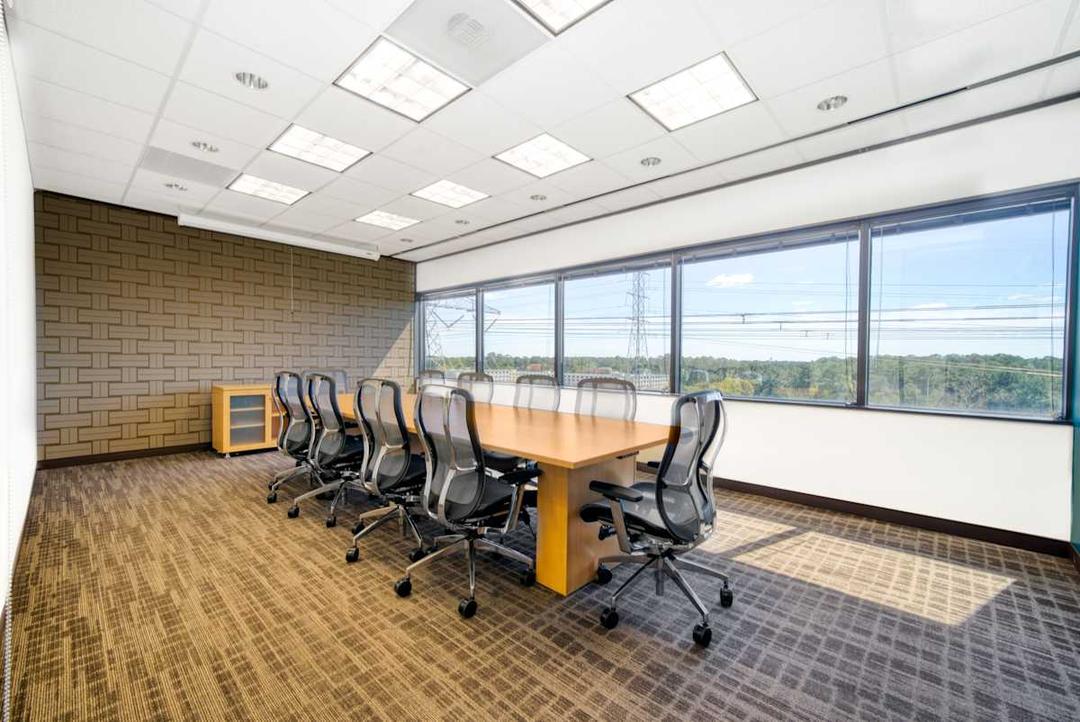 Gateway I office space - View 5 in Houston - TwentyFourHourAccess, meeting_rooms, parking