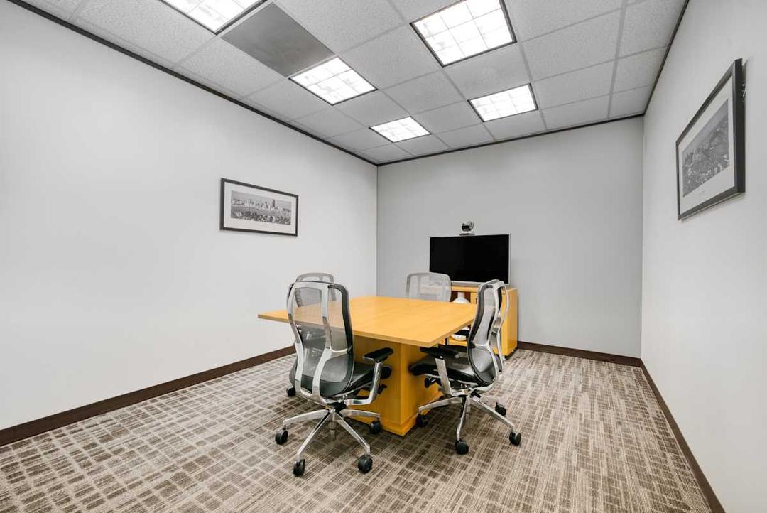Gateway I office space - View 3 in Houston - TwentyFourHourAccess, meeting_rooms, parking