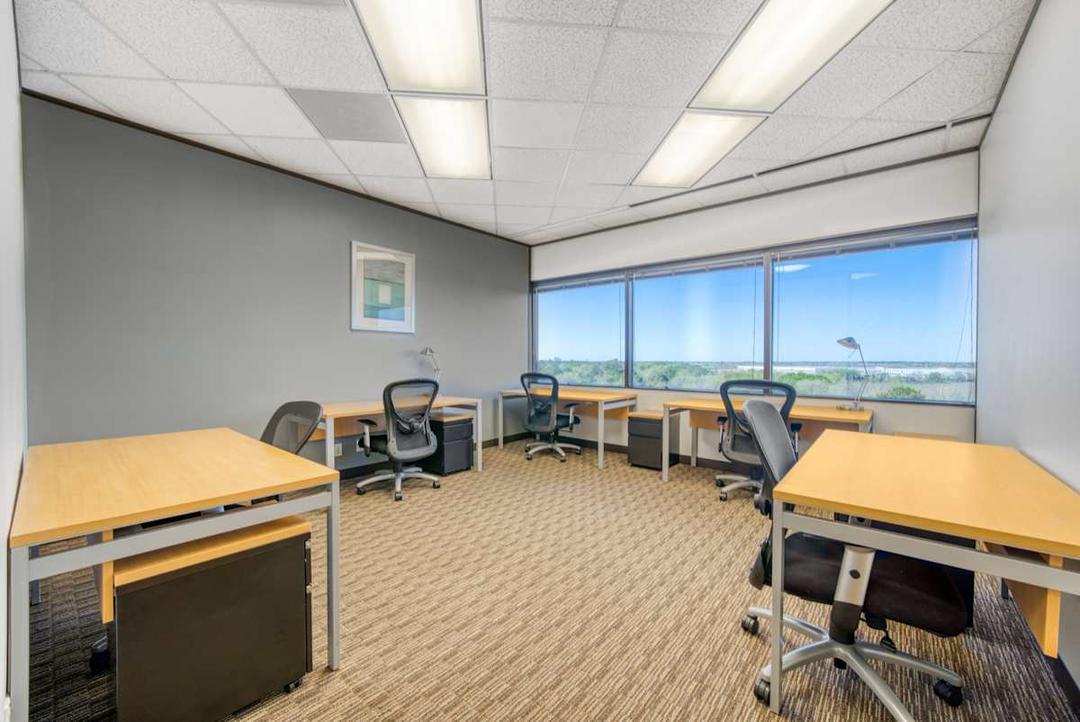 Gateway I office space - View 4 in Houston - TwentyFourHourAccess, meeting_rooms, parking