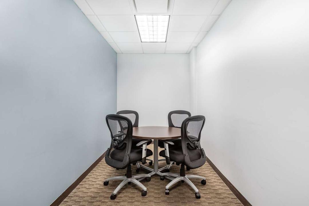 Forest Hills Tower office space - View 3 in Queens - TwentyFourHourAccess, meeting_rooms, parking