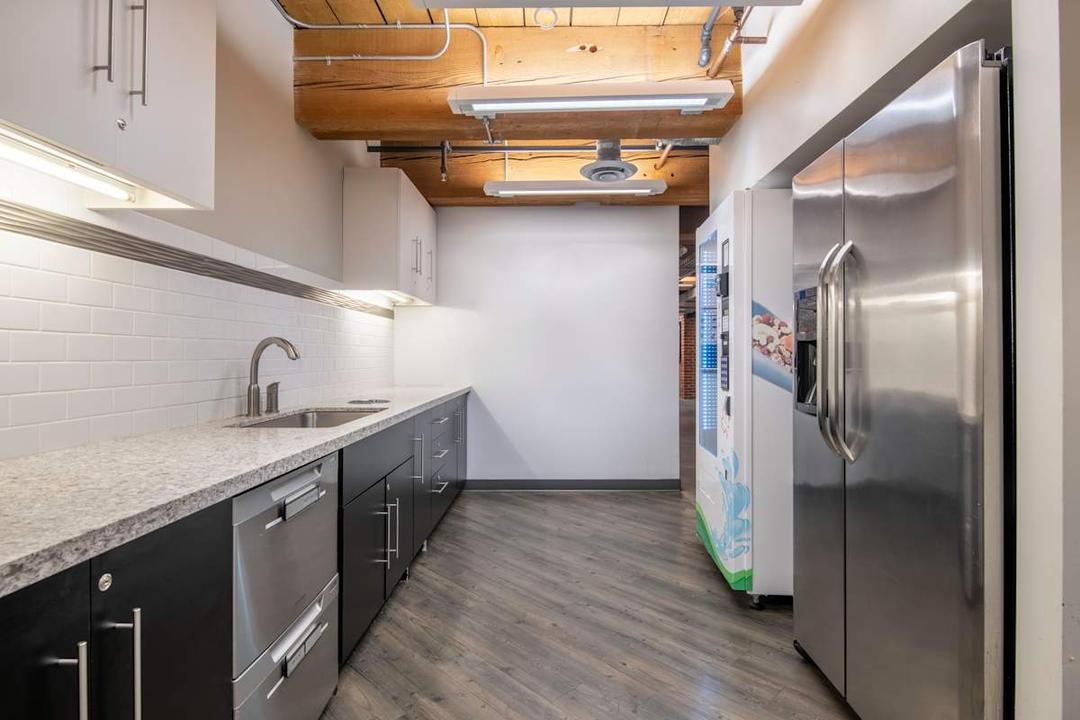 1090 Homer Street office space - View 6 in Vancouver - TwentyFourHourAccess, meeting_rooms, parking