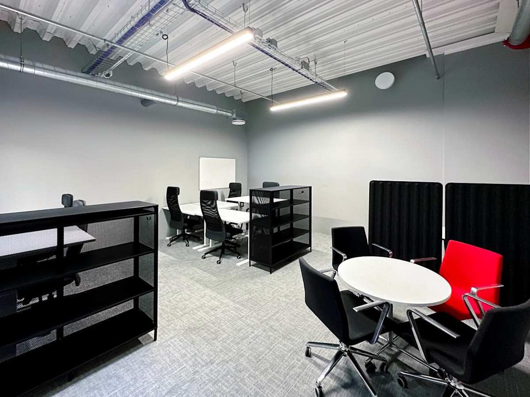 Sky Centre office space - View 2 in Garðabær - TwentyFourHourAccess, meeting_rooms, parking