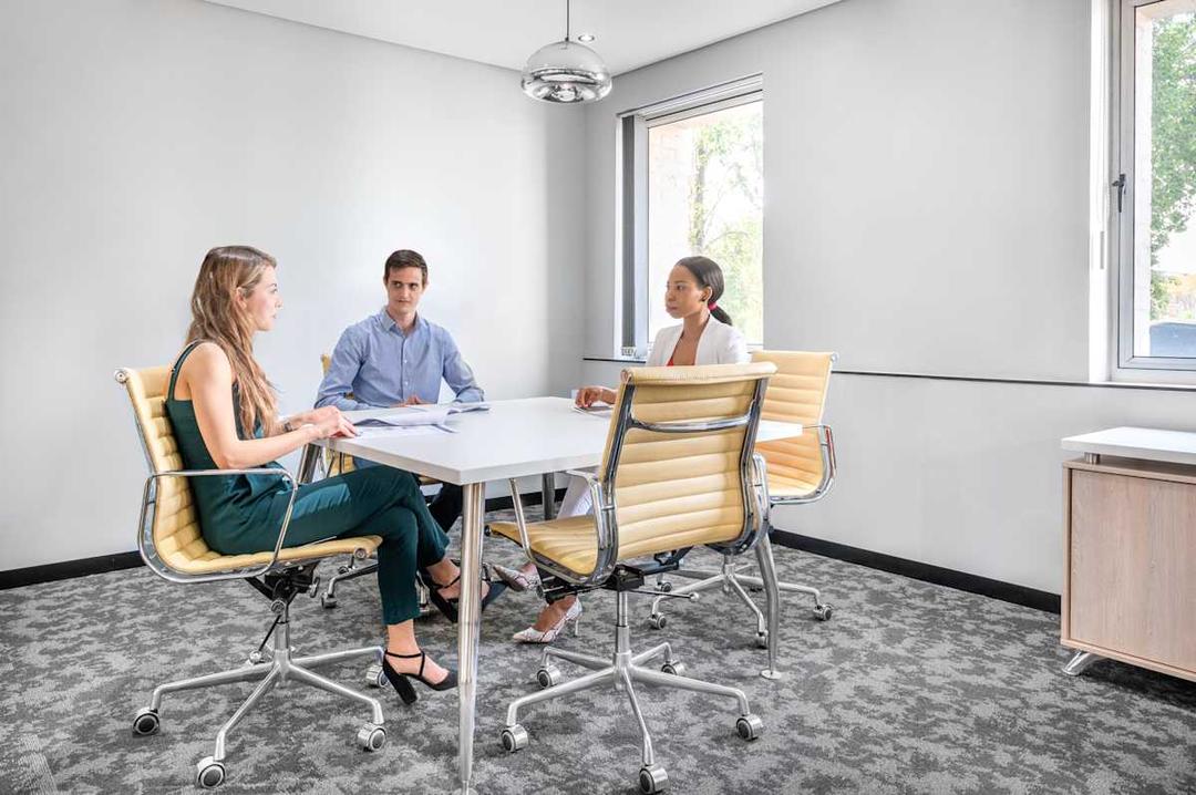 Rivonia Business Centre - Photo 3 Rivonia Business Centre office space - View 3 in Johannesburg - TwentyFourHourAccess, meeting_rooms, parking